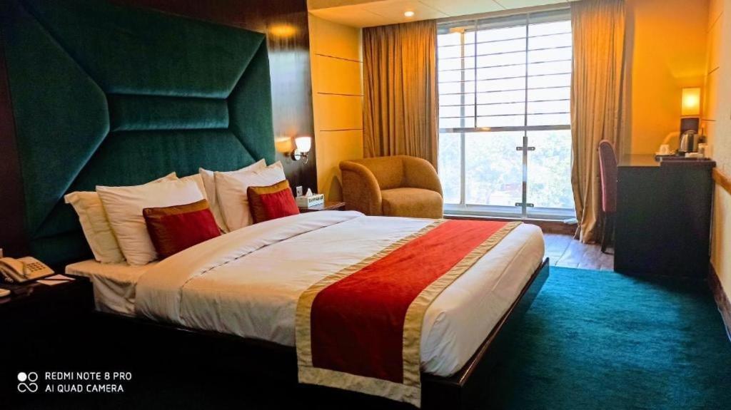 West Park Inn Dhaka Exterior foto