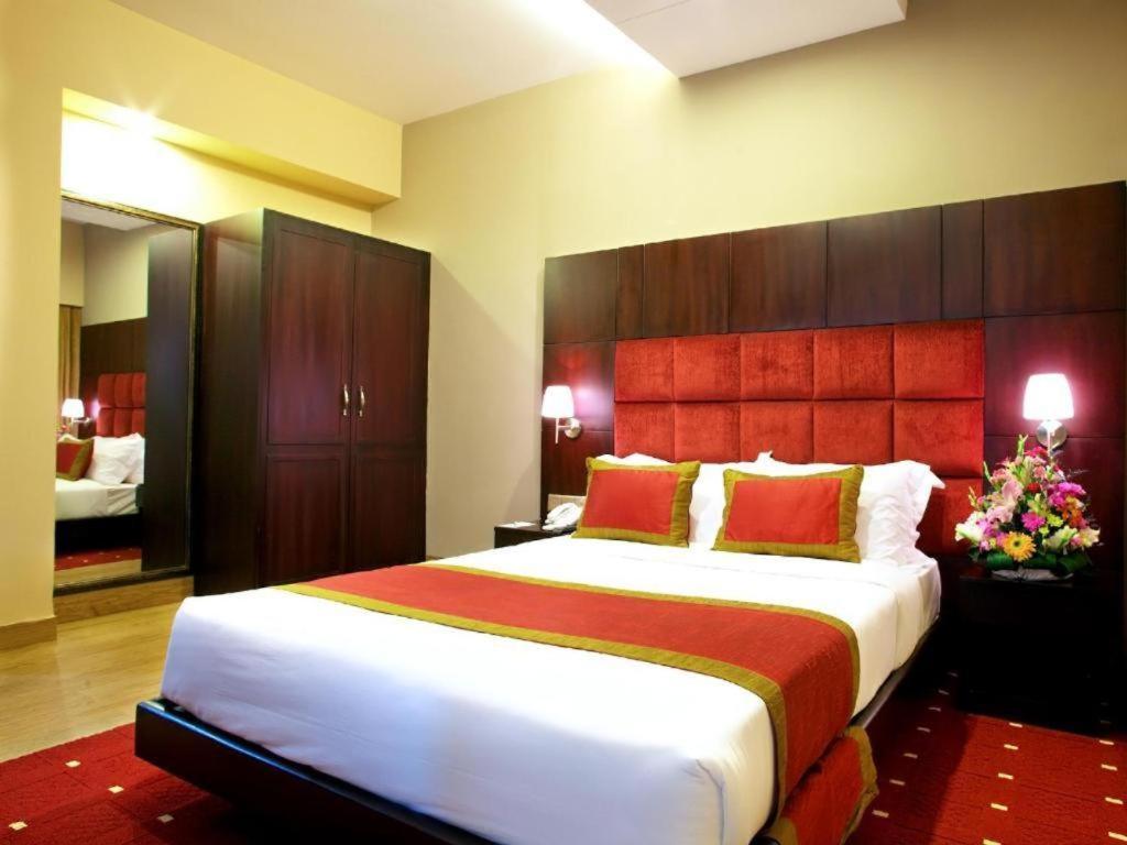 West Park Inn Dhaka Exterior foto